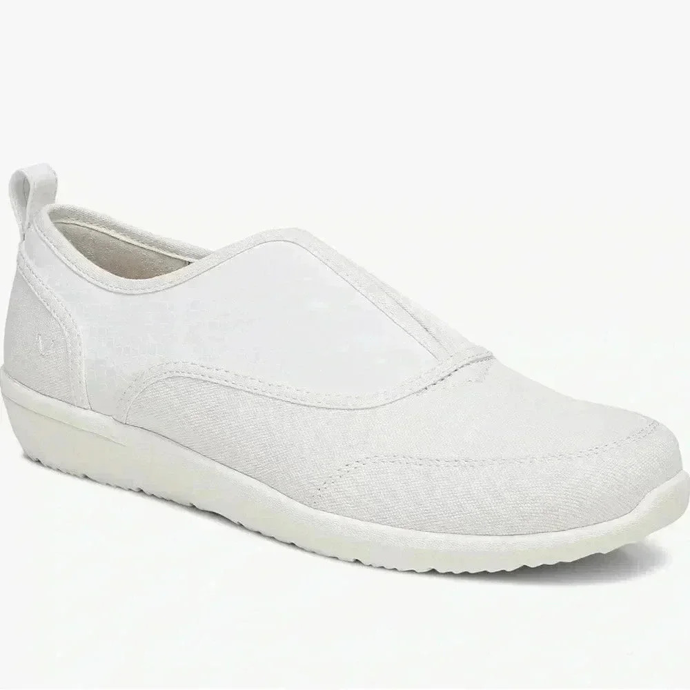 Vionic Women's Magnolia Denver Casual Slip-On Sneaker 6.5